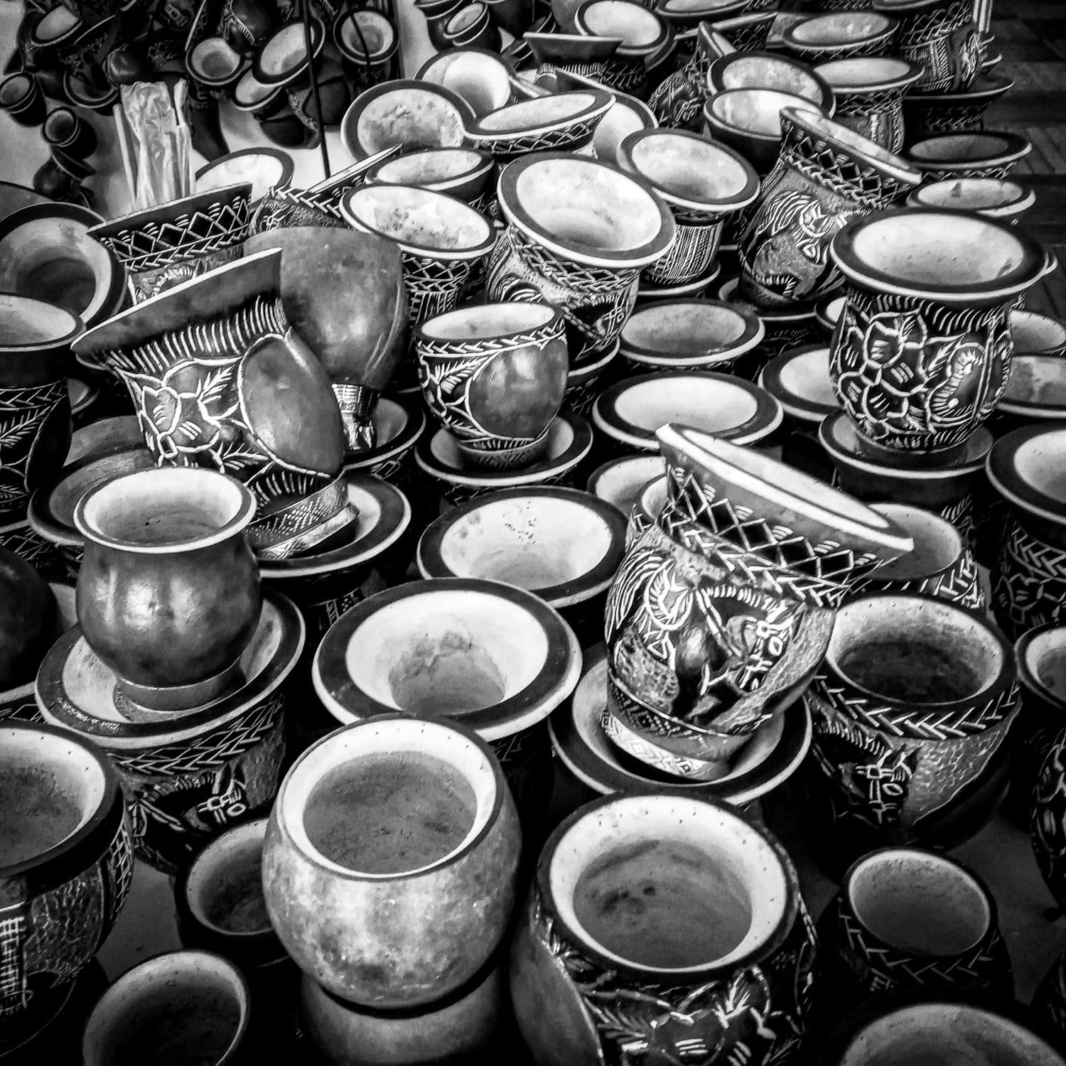 Mates: Geometria do Silêncio